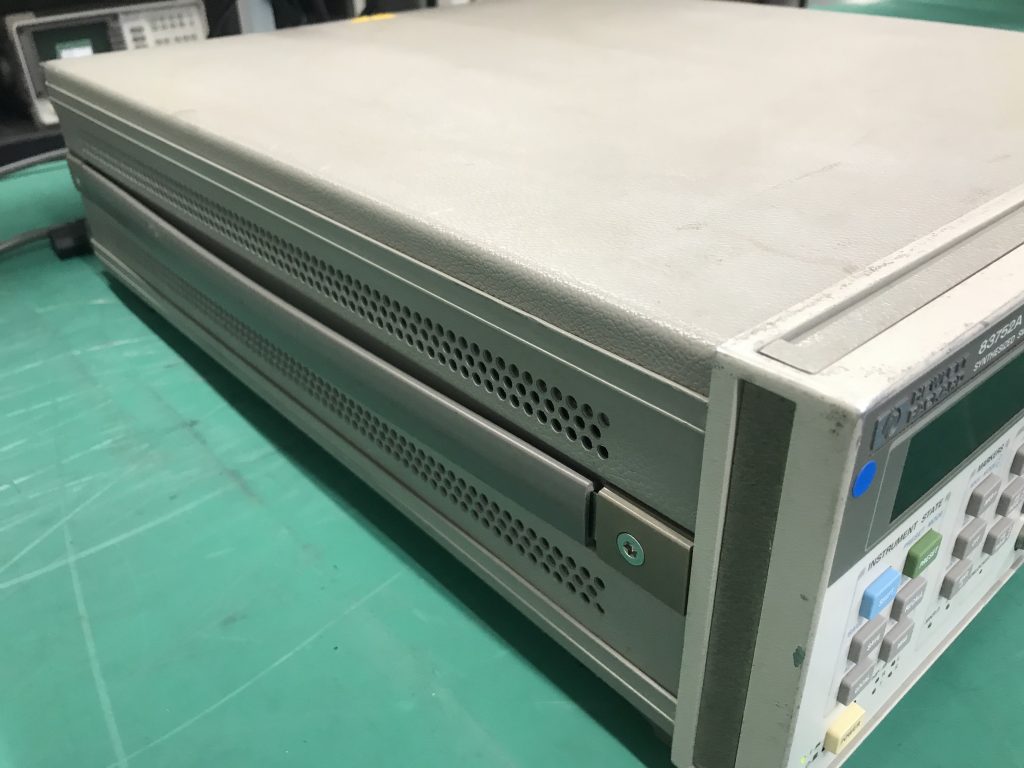 HP 83752A Synthesized Sweeper, 0.01 – 20 GHz | 株式会社エイチェム